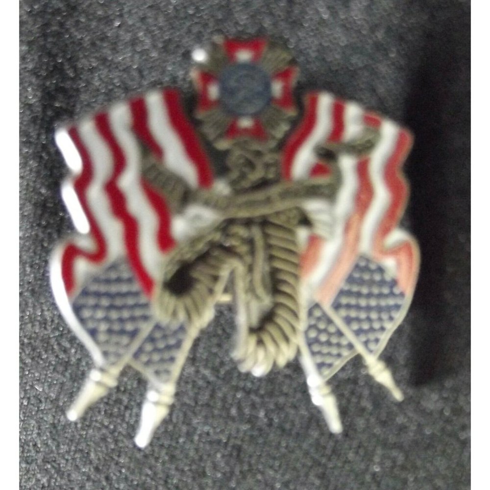 Pins Lot of Five(5)Patriotic American Flag rhinestone painted heart wood courage - Picture 4 of 6